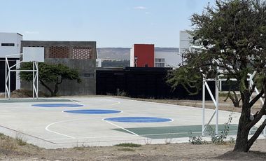 Casa en VENTA Residencial con Alberca en privada a 20 minutos de Plaza Mayor