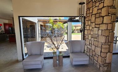 Casa en VENTA Residencial con Alberca en privada a 20 minutos de Plaza Mayor