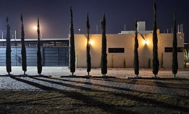 Casa en VENTA Residencial con Alberca en privada a 20 minutos de Plaza Mayor