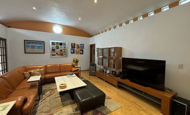 Casa en venta en fraccionamiento en frente a Perisur
