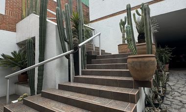Casa en venta en fraccionamiento en frente a Perisur