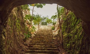 Hacienda de 300 ha y cenote privado, en venta en Tecoh