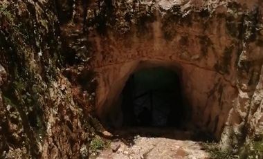 Hacienda de 300 ha y cenote privado, en venta en Tecoh