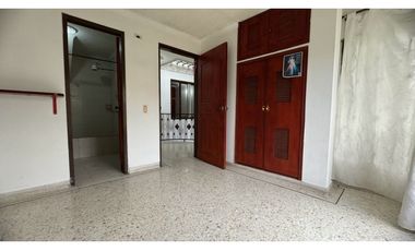 Casa de dos pisos más terraza en venta Barrio Las Américas Palmira