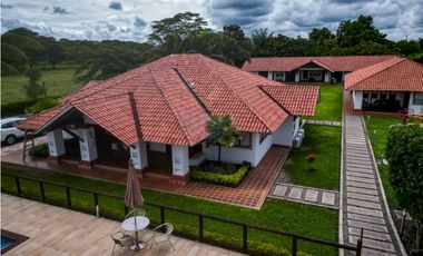 En Venta Hotel Campestre en Villavicencio, Meta (Vía Puerto López)