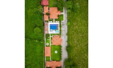 En Venta Hotel Campestre en Villavicencio, Meta (Vía Puerto López)