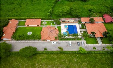 En Venta Hotel Campestre en Villavicencio, Meta (Vía Puerto López)