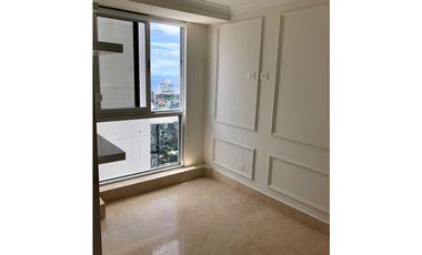 VENTA  APARTAMENTO EN AVENIDA BALBOA CON VISTA AL MAR PH YOO ML