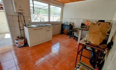 CASA DE 2 PISOS EN ÑUÑOA 4D/2B DE 220M2