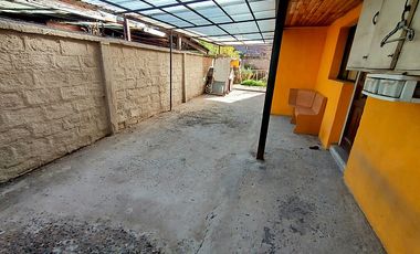 CASA DE 2 PISOS EN ÑUÑOA 4D/2B DE 220M2