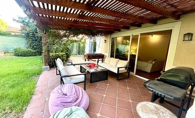 CASA ESTILO PROVENZAL EN LA MEJOR ZONA DE PIEDRA ROJA