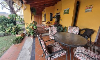 Casa en Venta - B° Marques de Sobremonte