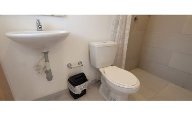 APARTAESTUDIO AMOBLADO EN ARRIENDO-CERCA DE LA 70
