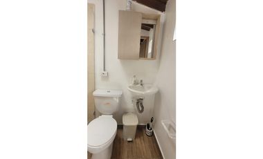 APARTAESTUDIO AMOBLADO EN ARRIENDO- CERCA DE LA 70