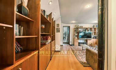 Amplia casa chilena en barrio residencial La Dehesa