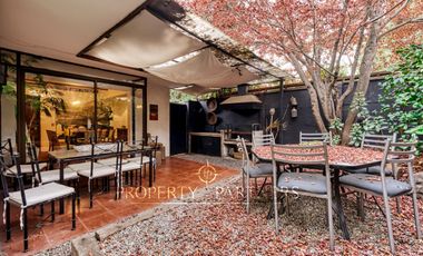 Amplia casa chilena en barrio residencial La Dehesa