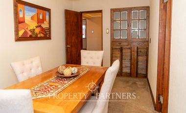 Elegante Duplex con Hermosa Vista al Estrecho Amoblado
