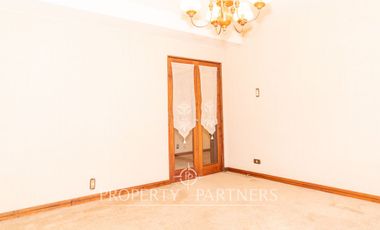 Elegante Duplex con Hermosa Vista al Estrecho Amoblado