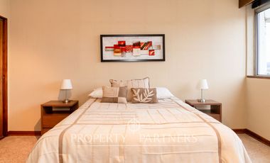 Elegante Duplex con Hermosa Vista al Estrecho Amoblado