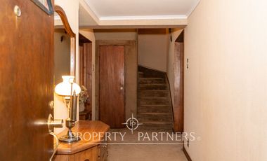Elegante Duplex con Hermosa Vista al Estrecho Amoblado