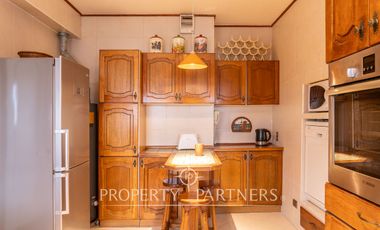 Elegante Duplex con Hermosa Vista al Estrecho Amoblado