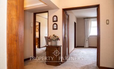 Elegante Duplex con Hermosa Vista al Estrecho Amoblado