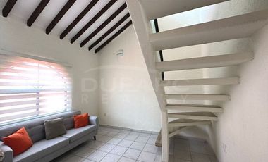 Casa Amueblada de 3 recámaras en RENTA, Priv. 33-A, Ciudad Del Carmen
