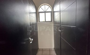 Casa Amueblada de 3 recámaras en RENTA, Priv. 33-A, Ciudad Del Carmen