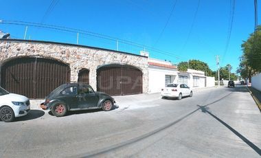 Casa Amueblada de 3 recámaras en RENTA, Priv. 33-A, Ciudad Del Carmen