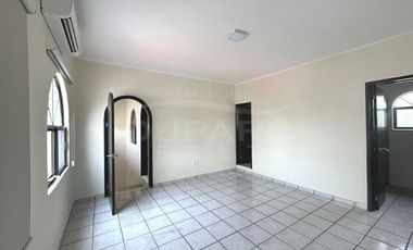 Casa Amueblada de 3 recámaras en RENTA, Priv. 33-A, Ciudad Del Carmen