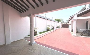Casa Amueblada de 3 recámaras en RENTA, Priv. 33-A, Ciudad Del Carmen