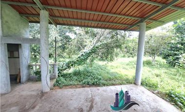 VENDO UNA HECTAREA PLANA CON SUELO NEGRO