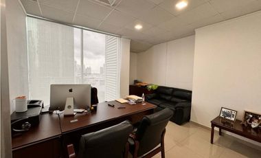 Alquiler de oficina en Calle 50 excelente ubicación - $1,300