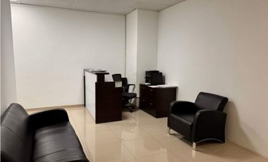 Alquiler de oficina en Calle 50 excelente ubicación - $1,300