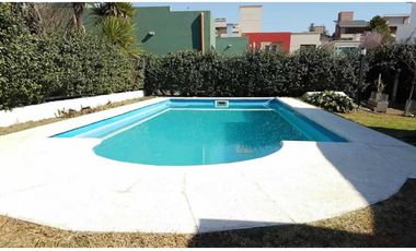SE VENDE HERMOSA CASA EN CARLOS PAZ