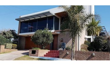SE VENDE HERMOSA CASA EN CARLOS PAZ
