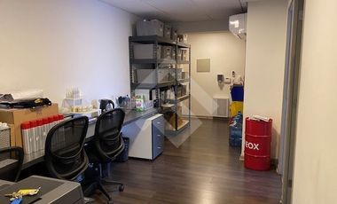 Oficina en Venta en Américo Vespucio sur con Isabel la Católica