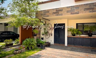 Casa en venta en Solares coto 6