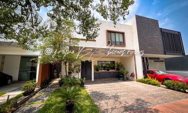 Casa en venta en Solares coto 6