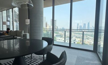 Departamento de lujo de un piso completo en Venta en Privanzas