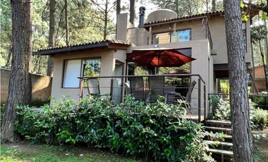 CASA EN VENTA EN CONDOMINIO CERRO GORDO