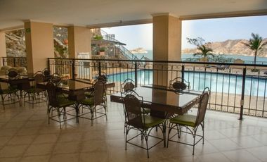 Apartamento con Vista al Mar con permiso turístico 005 R