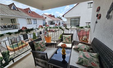 SE VENDE CASA CON HERMOSA VISTA EN LA AVENIDA SUR