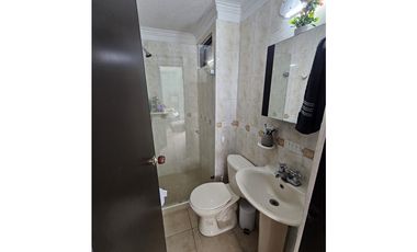SE VENDE CASA CON HERMOSA VISTA EN LA AVENIDA SUR