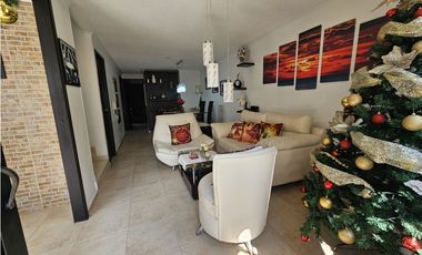 SE VENDE CASA CON HERMOSA VISTA EN LA AVENIDA SUR