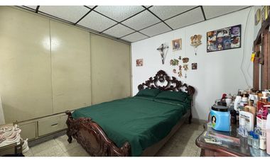 Casa de dos pisos con apartamentos en venta Barrio El Recreo Palmira