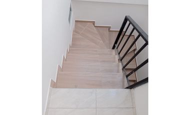 Vendo hermosa casa esquinera para renta en Villamaria caldas