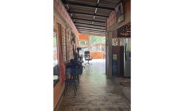 VENTA DE FINCA  DE 4 HECTREAS EN LORICA - CÓRDOBA