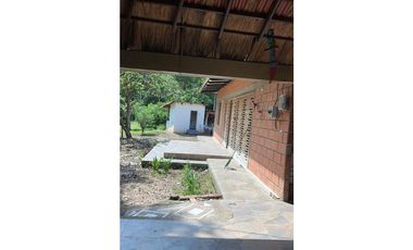 VENTA DE FINCA  DE 4 HECTREAS EN LORICA - CÓRDOBA