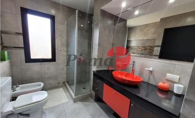 Casa en Venta - Lomas de Valeria - Moderna - Ideal Vivienda